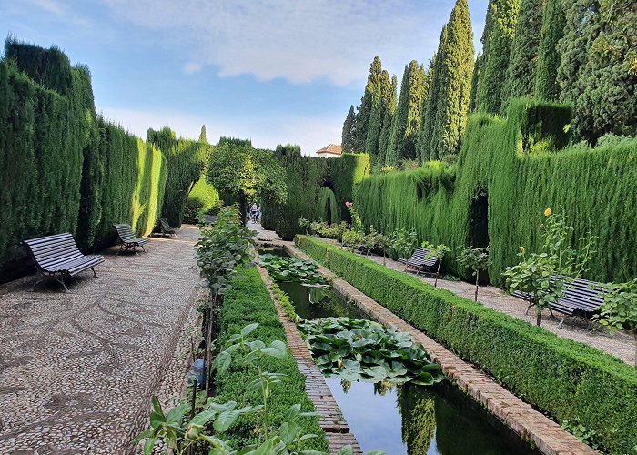 Alhambra and Generalife photo