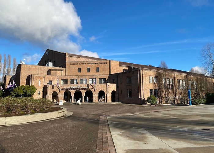 Alaska Airlines Arena at Hec Edmundson Pavilion photo