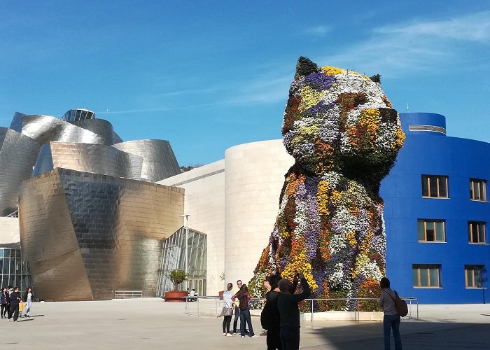 Guggenheim Museum Bilbao photo