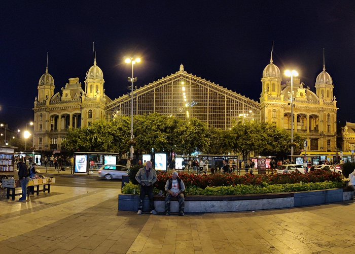 Nyugati Railway Station photo