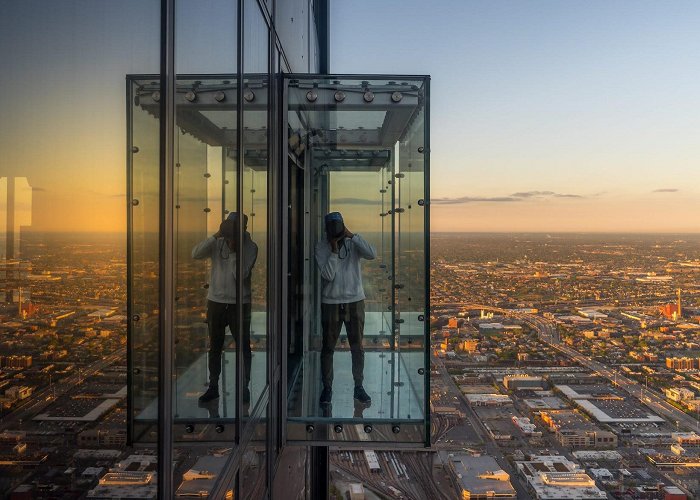 Skydeck Chicago photo