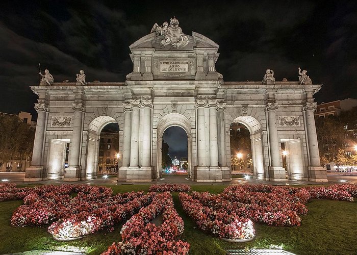 Puerta de Alcalá photo