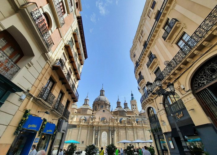 Basílica de Nuestra Señora del Pilar photo