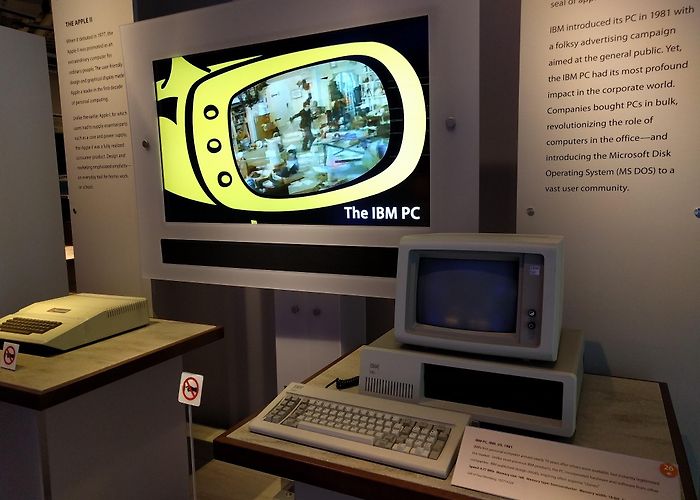 Computer History Museum photo