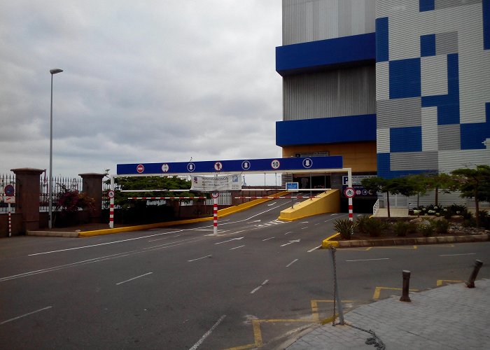 Centro Comercial El Muelle El Muelle - Parking in Las Palmas de Gran Canaria | ParkMe photo