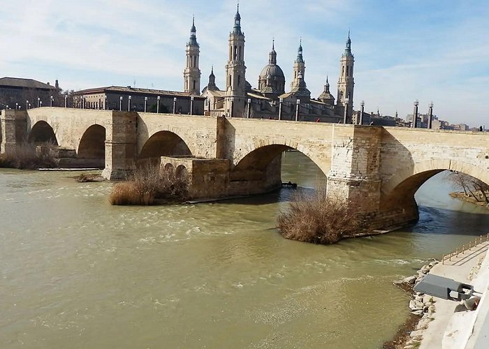 Puente de Piedra Puente de Piedra: hechos históricos de los que ha sido testigo y ... photo