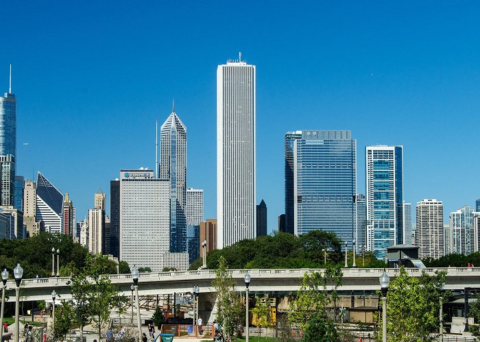 Aon Center Aon Center | Buildings of Chicago | Chicago Architecture Center photo