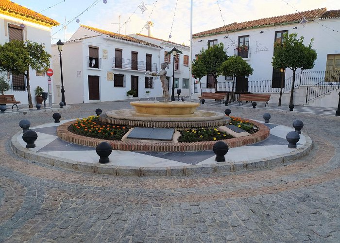 Plaza de Espana TUR4all: Turismo accesible - Casco histórico Benalmádena photo