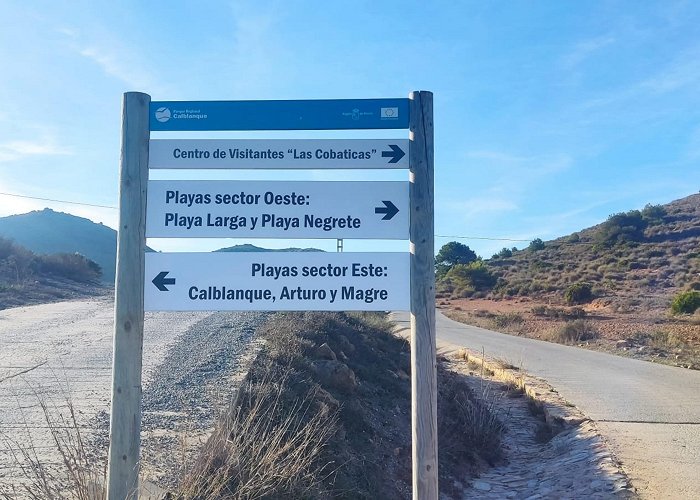 Parque Regional de Calblanque Medio Ambiente renueva la cartelería y la señalética en la zona de ... photo