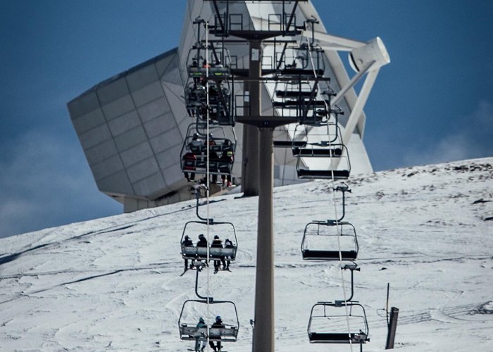 Jara Ski Lift Snowpark Sulayr in Sierra Nevada photo