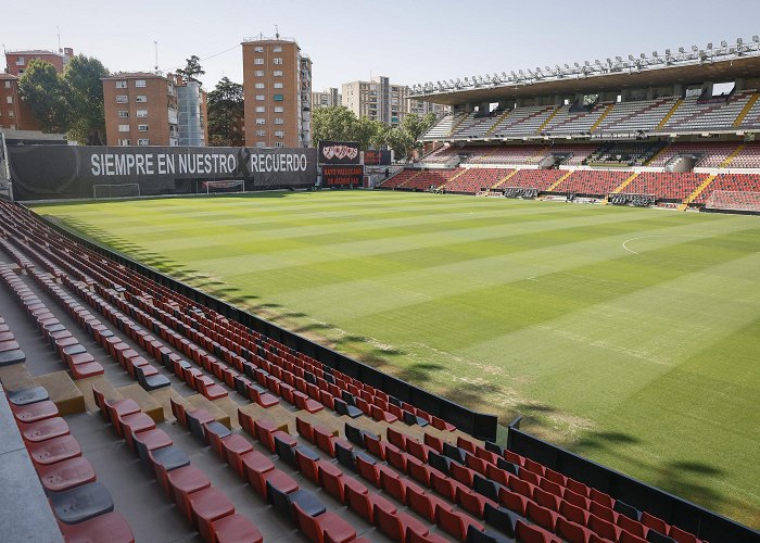 Estadio de Vallecas Finaliza la reforma de la tribuna del Estadio de Vallecas: "Mejora ... photo