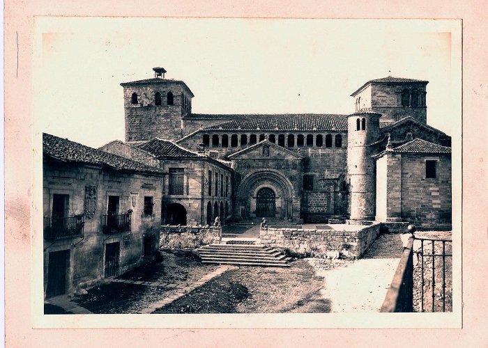 Museo Fundacion Jesus Otero Santillana Signo y Presencia. O de cómo leer la Villa a través de ... photo