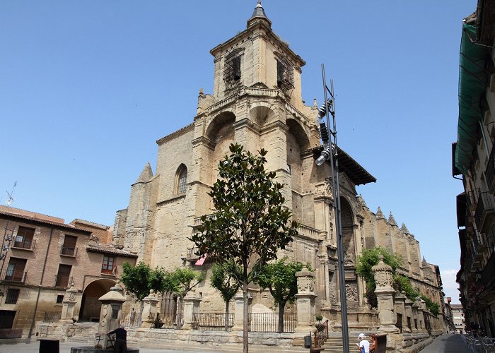 Parroquia de Santa Maria de la Asuncion 10 Cosas Divertidas Para Hacer en Viana marzo 2024 | Expedia photo