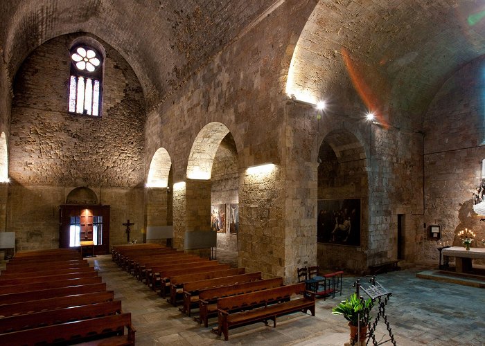 Parroquia de Sant Vicenc Sant Pere y Sant Vicenç de Besalú photo