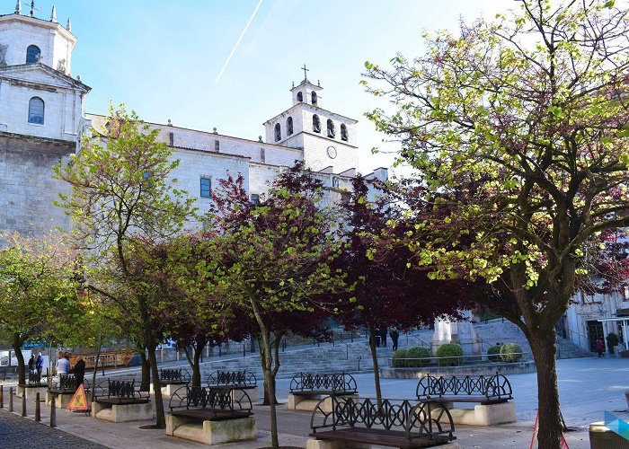 Plaza de las Atarazanas Plaza de las Atarazanas - Itinerario Entorno Catedral de Santander photo