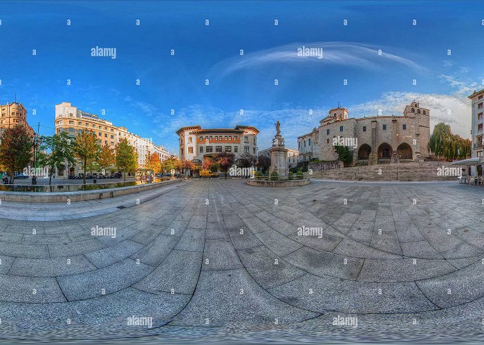 Plaza de las Atarazanas Catedral de santander hi-res stock photography and images - Alamy photo