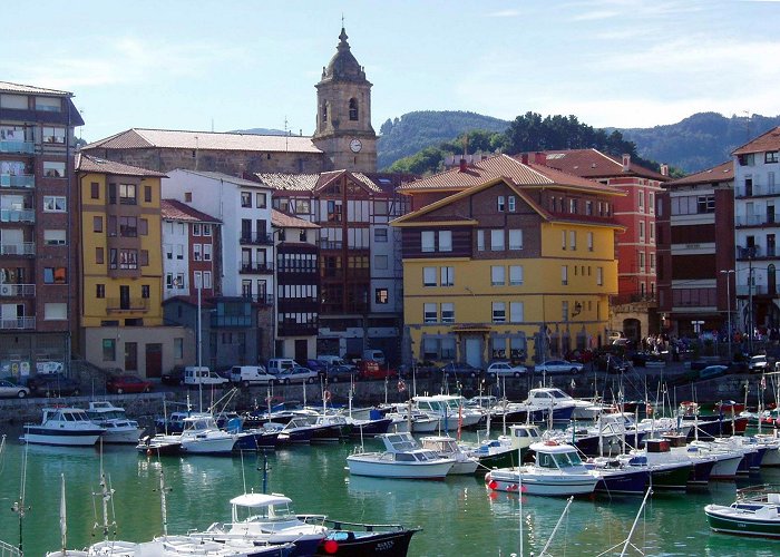 Puerto de Bilbao Bermeo | Qué ver en Bizkaia | Guggenheim Museum Bilbao photo