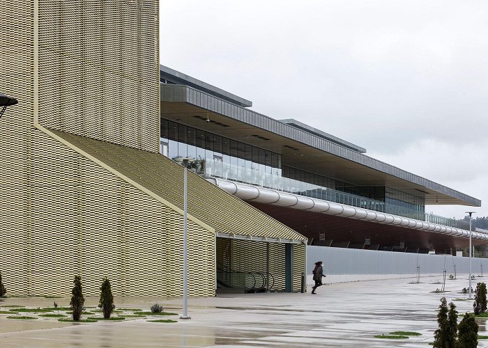 Estación de Sionlla Spaces for movement. Bus Station in the Santiago de Compostela ... photo