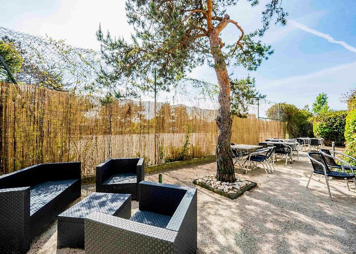 Albon-Senaud Golf Course Mercure Vienne Sud Chanas, Chanas : hotel during the day - Dayuse.com photo