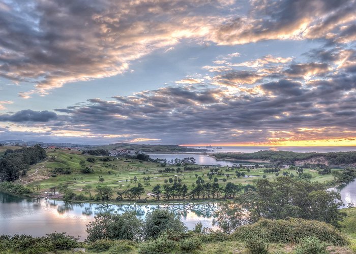 Campo de Golf Abra del Pas Ocaso en Abra del Pas – Tupaisaje.com photo