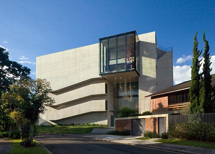 Curitiba Courthouse RB House / Marcos Bertoldi Arquitetos | ArchDaily photo