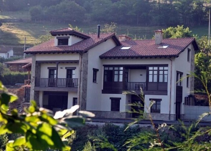 La Llomba 4p Chair Lift Aller holiday rentals, Asturias: holiday houses & more | Vrbo photo