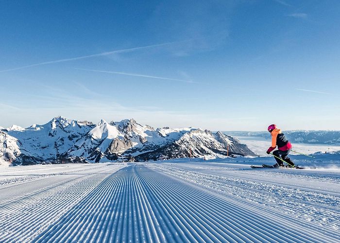 Chäserugg Skiing on the Chäserrugg photo