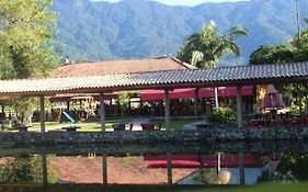 Pousada Rancho Texas Ubatuba Hotel Exterior photo