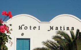 โรงแรมมาตินา คามารี Exterior photo