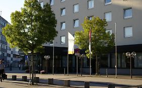 พลาซา โฮเต็ล ฮาเนา Hotel Hanau Exterior photo