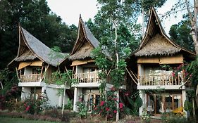 Fox & The Firefly Cottages โลบก Exterior photo