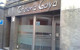 Hostal Cafeteteria Goya Hotel บาร์บัสโตร Exterior photo