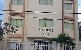 Blanco Mar Hotel ซันตามาร์ตา Exterior photo