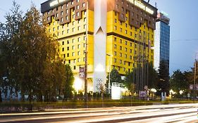 โฮเต็ล ฮอลิเดย์ Hotel ซาราเยโว Exterior photo