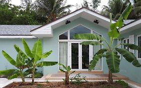 Secluded And Modern Beachfront House แนสซอ Exterior photo
