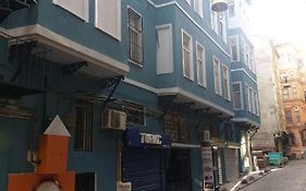 ทักซิม โฮสเทล Hostel อิสตันบูล Exterior photo