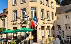 Cafe Hotel De Ville De Bruxelles วีองเดน Exterior photo
