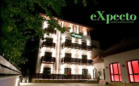 Expecto Apartments ซินายา Exterior photo