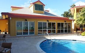 Augusta Bay Bahamas, Exuma Hotel จอร์จทาวน์ Exterior photo