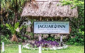 Hotel Jaguar Inn ตีกัล Exterior photo