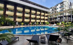 โรงแรม บารอน บีช Pattaya Exterior photo
