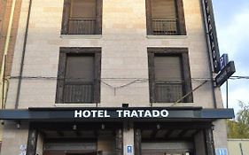 Hotel El Tratado ทอร์เดซียัส Exterior photo