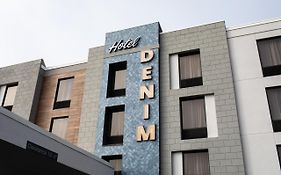 Hotel Denim กรีนส์โบโร Exterior photo