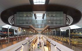 Dubai International Terminal Hotel Interior photo