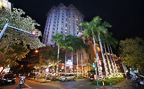 อิมพีเรียล โฮเต็ล ฮู Hotel เว้ Exterior photo