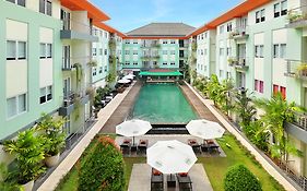 Harris Hotel & Residences Riverview Kuta, Bali - Associated Harris กูตา Exterior photo