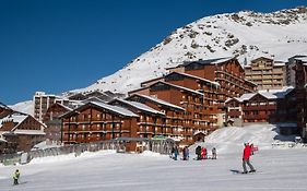 Le Cheval Blanc - Village Montana วัลโตรองส์ Exterior photo