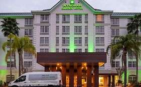 วินด์แฮม การ์เดน แมคคัลเลน แอท ลาพลาซามอลล์ Hotel Exterior photo