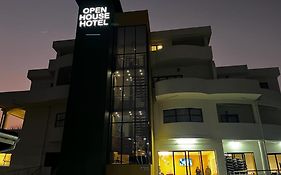 Open House Hotel มบาบาเน Exterior photo