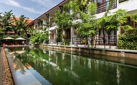 Montra Nivesha Residence And Art - By Montra Nivesha เสียมราฐ Exterior photo